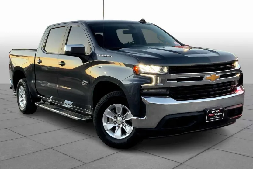 2020 Chevrolet Silverado 1500 LT photo 1