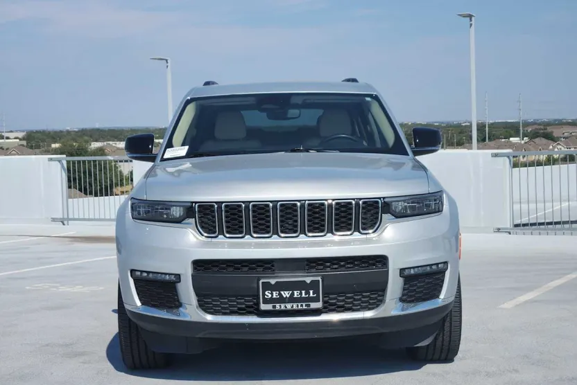 2021 Jeep Grand Cherokee Limited photo 1