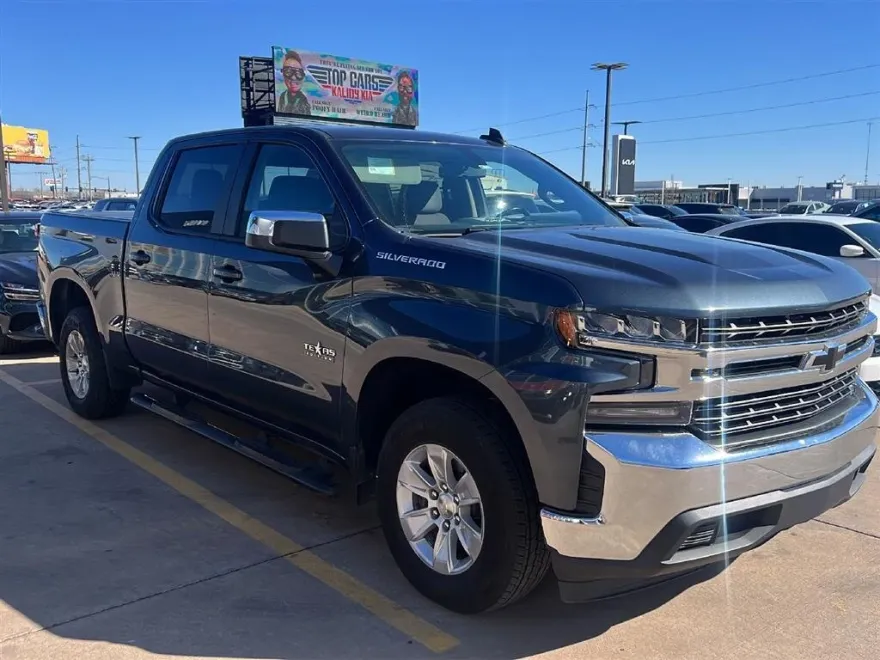 2020 Chevrolet Silverado 1500 LT photo 1