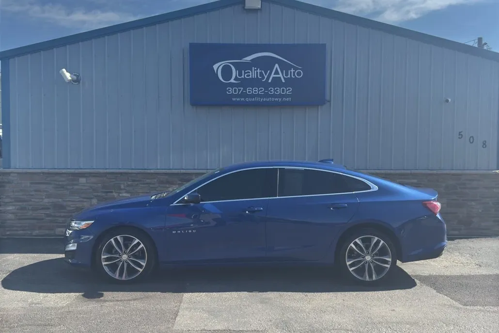 2023 Chevrolet Malibu Premier photo 1