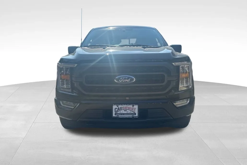 2023 Ford F-150 XLT photo 1