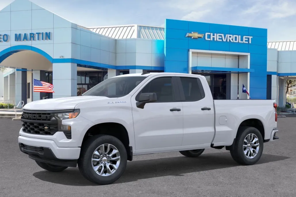 2026 Chevrolet Silverado 1500 Custom photo 1