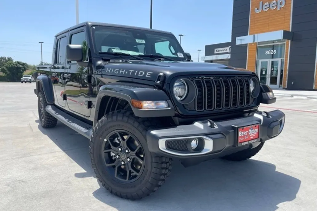 2025 Jeep Gladiator Sport photo 1