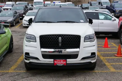 2024 Lincoln Navigator Black Label photo 2