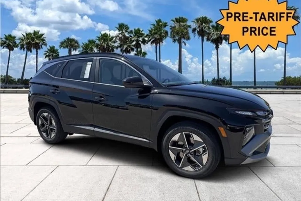 2025 Hyundai Tucson SEL photo 1