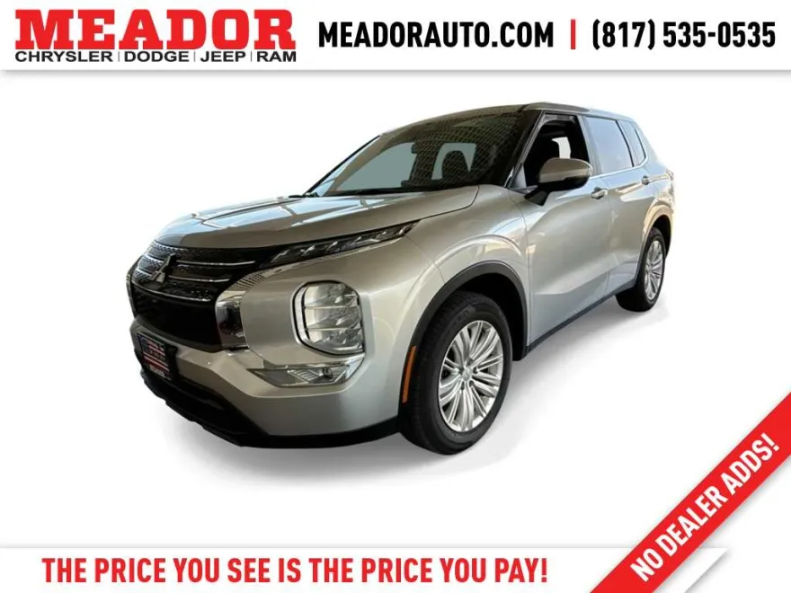 2024 Mitsubishi Outlander ES photo 1
