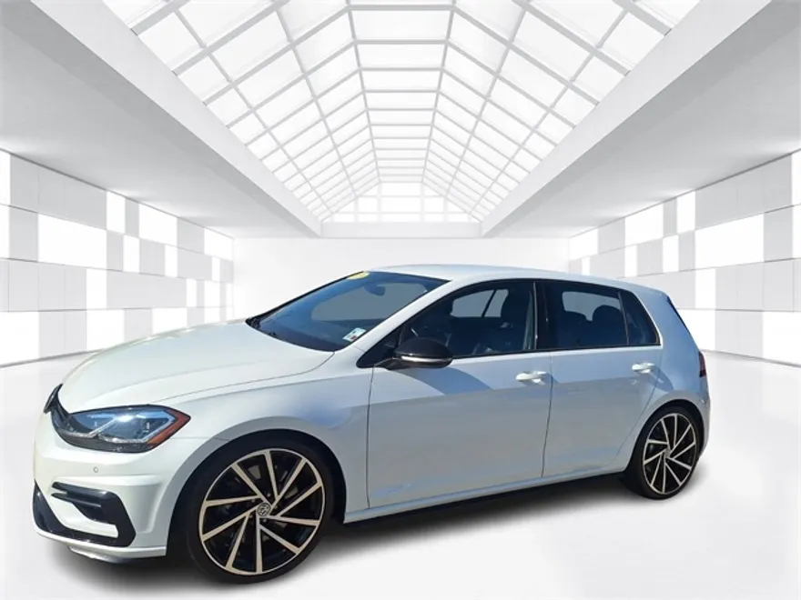 2019 Volkswagen Golf R 4Motion photo 1