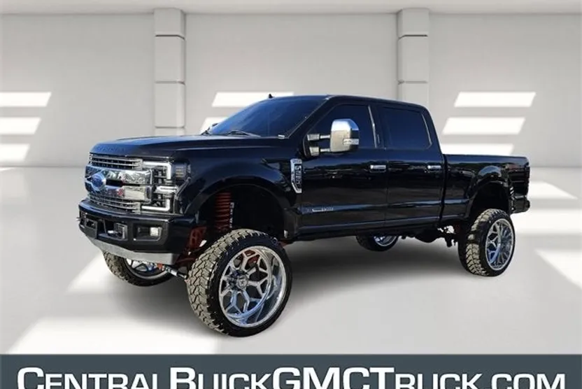 2019 Ford F-250 Lariat photo 1