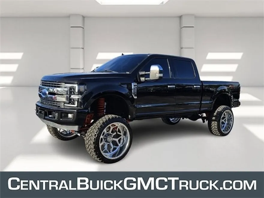 2019 Ford F-250 Lariat photo 1