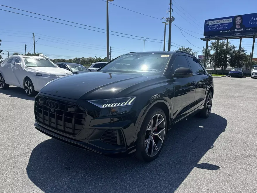 2023 Audi SQ8 Prestige photo 1