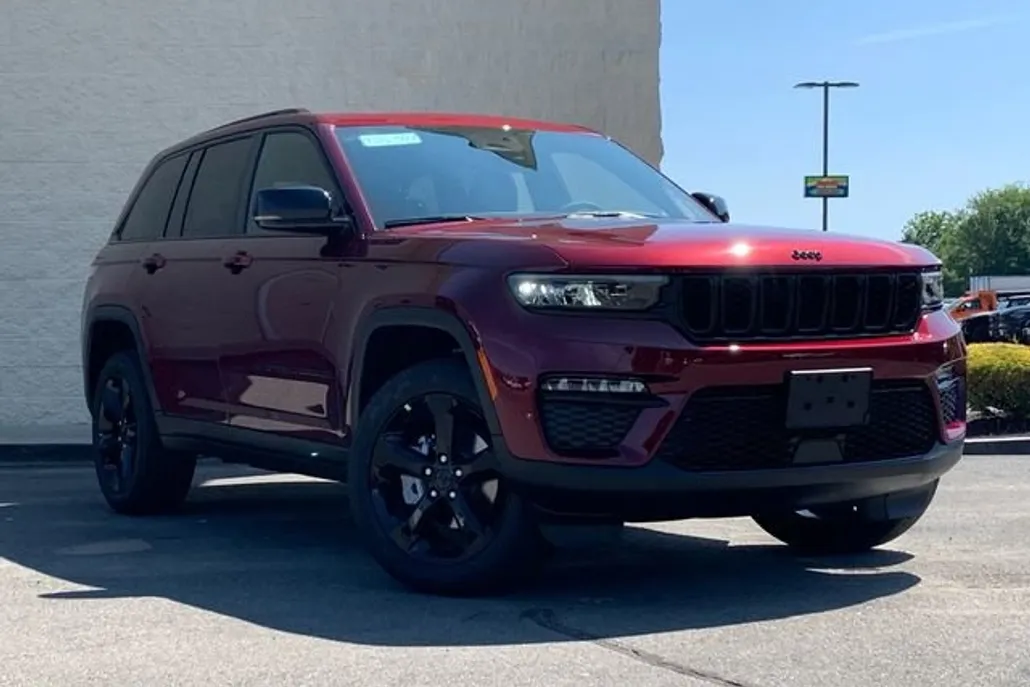2025 Jeep Grand Cherokee Limited photo 1