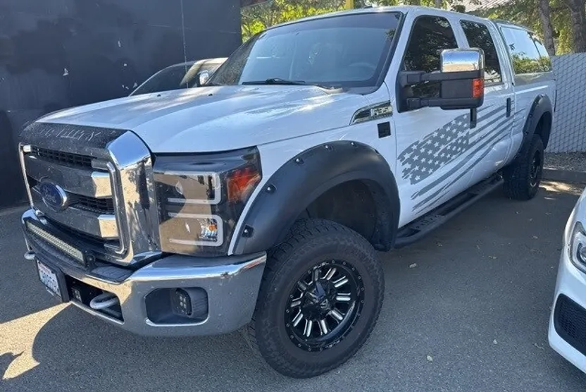 2013 Ford F-350 XLT photo 1