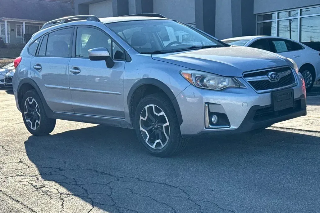 2016 Subaru Crosstrek 2.0i Premium photo 1