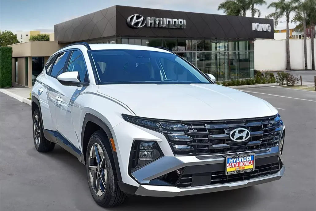 2025 Hyundai Tucson SEL photo 1