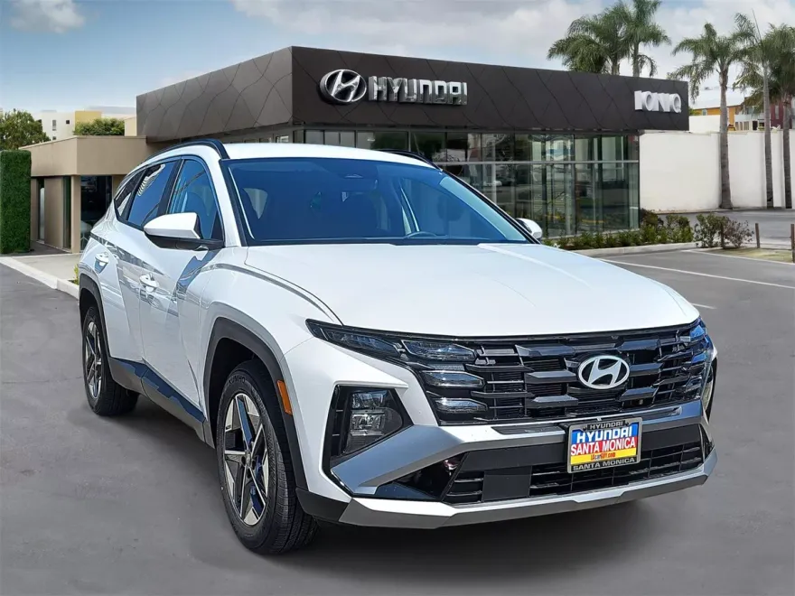 2025 Hyundai Tucson SEL photo 1