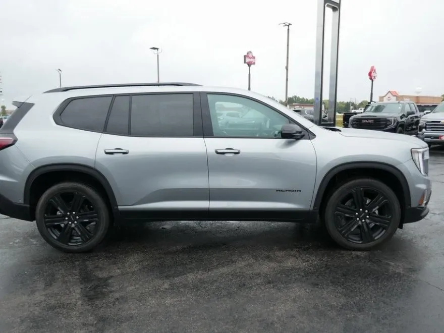 2025 Gmc Acadia Elevation photo 1