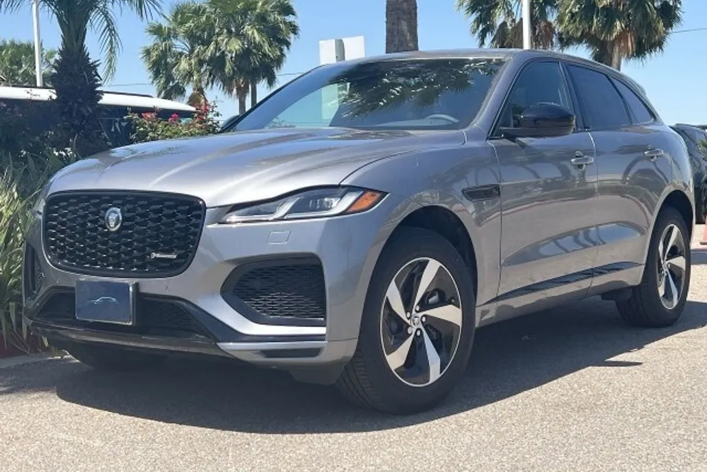 2025 Jaguar F-PACE P400 R-Dynamic S photo 1