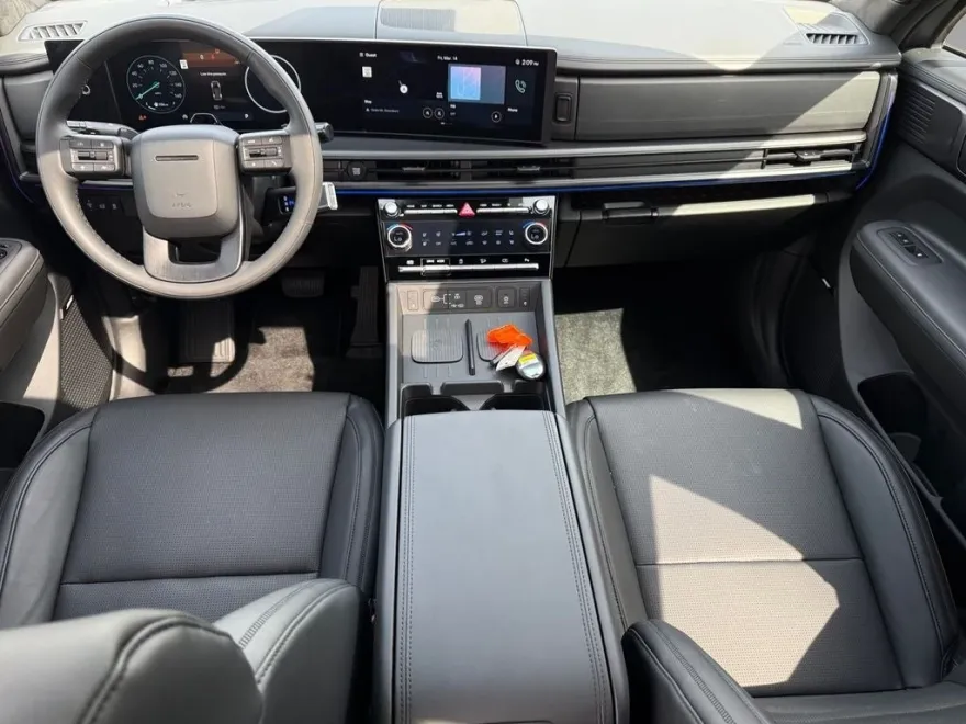 2024 Hyundai Santa Fe Calligraphy photo 1