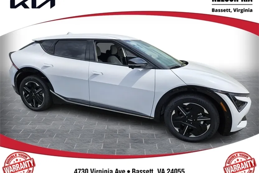 2025 Kia EV6 Wind photo 1