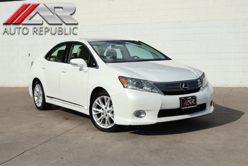 2010 Lexus HS 250h photo 1