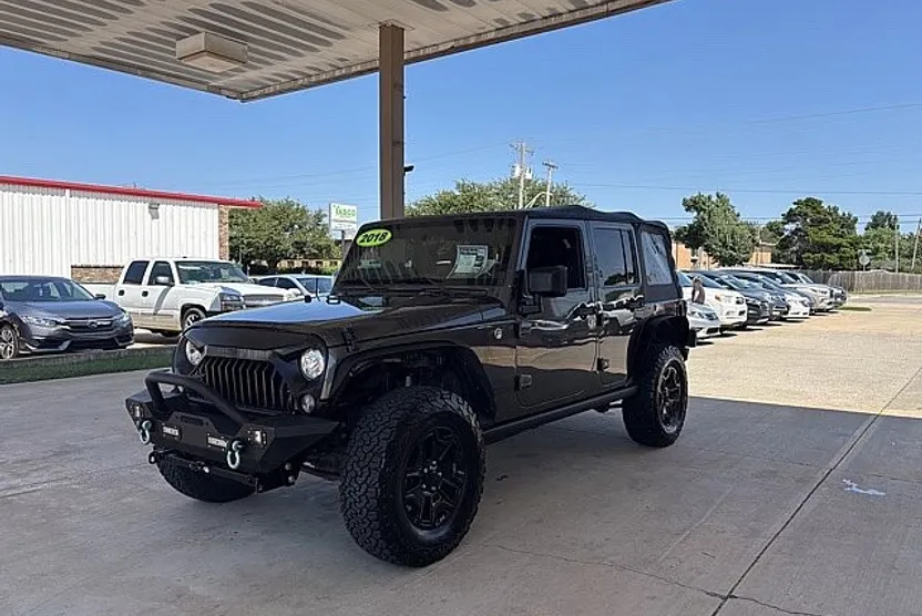 2018 Jeep Wrangler Unlimited Willys Wheeler photo 1