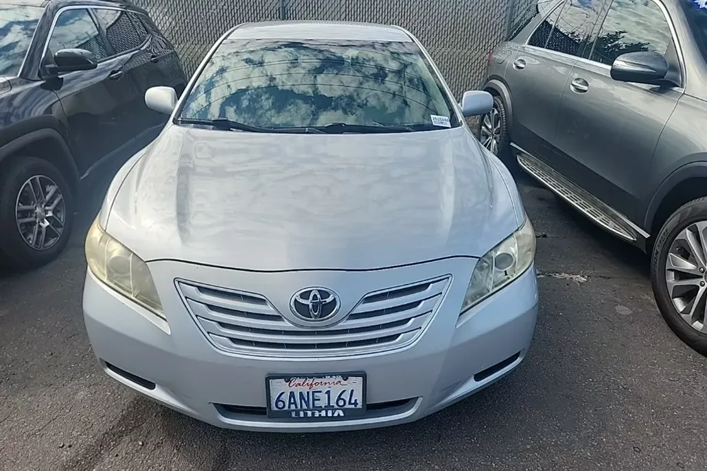 2007 Toyota Camry LE photo 1