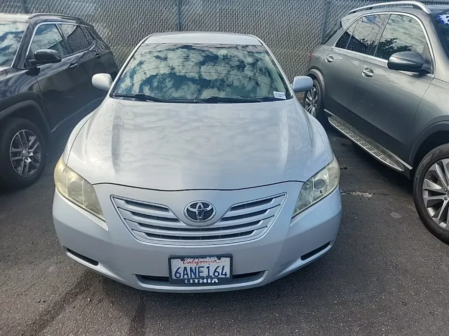 2007 Toyota Camry LE photo 1