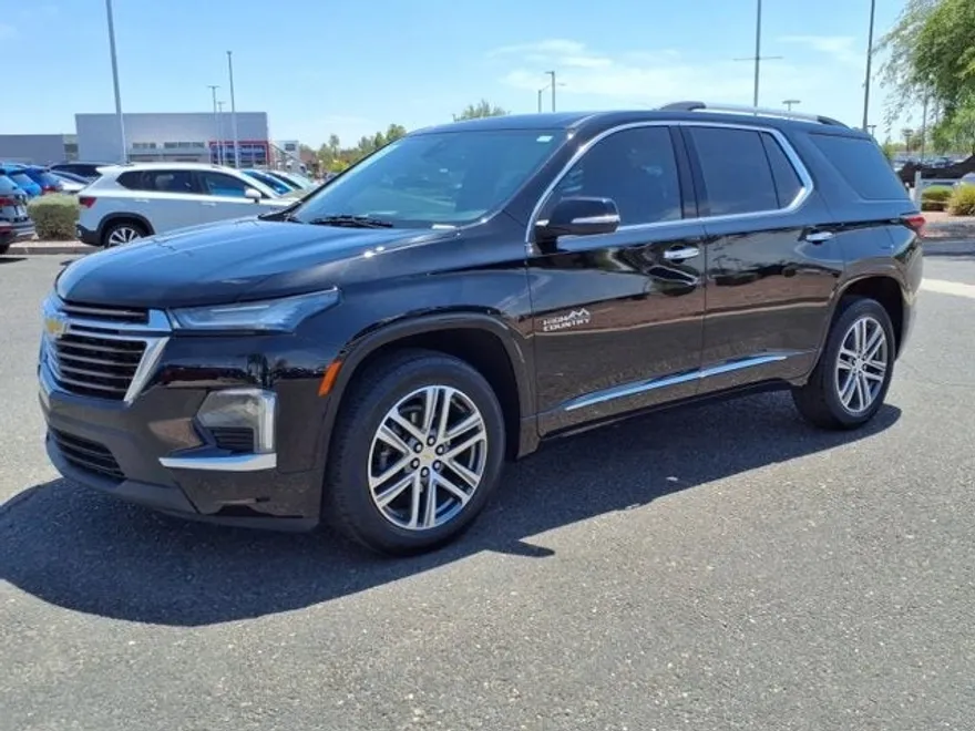 2023 Chevrolet Traverse High Country photo 1