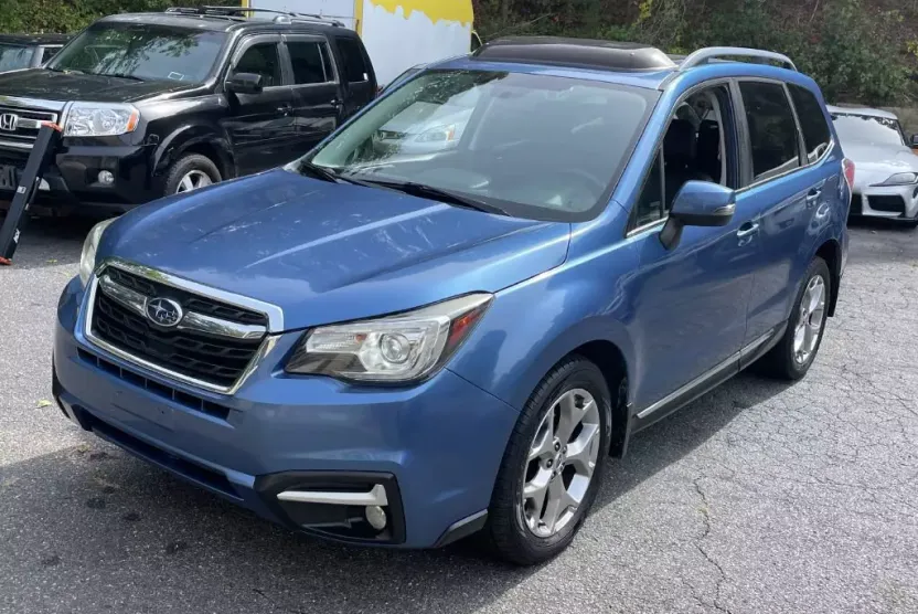 2017 Subaru Forester 2.5i Touring photo 1