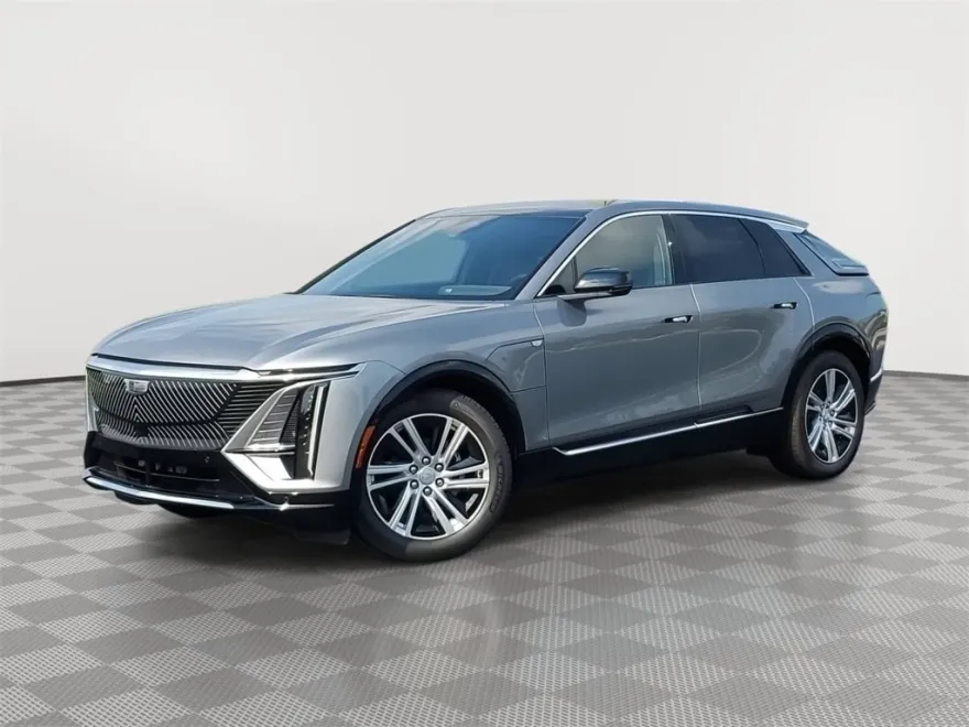 2024 Cadillac Lyriq Tech photo 1