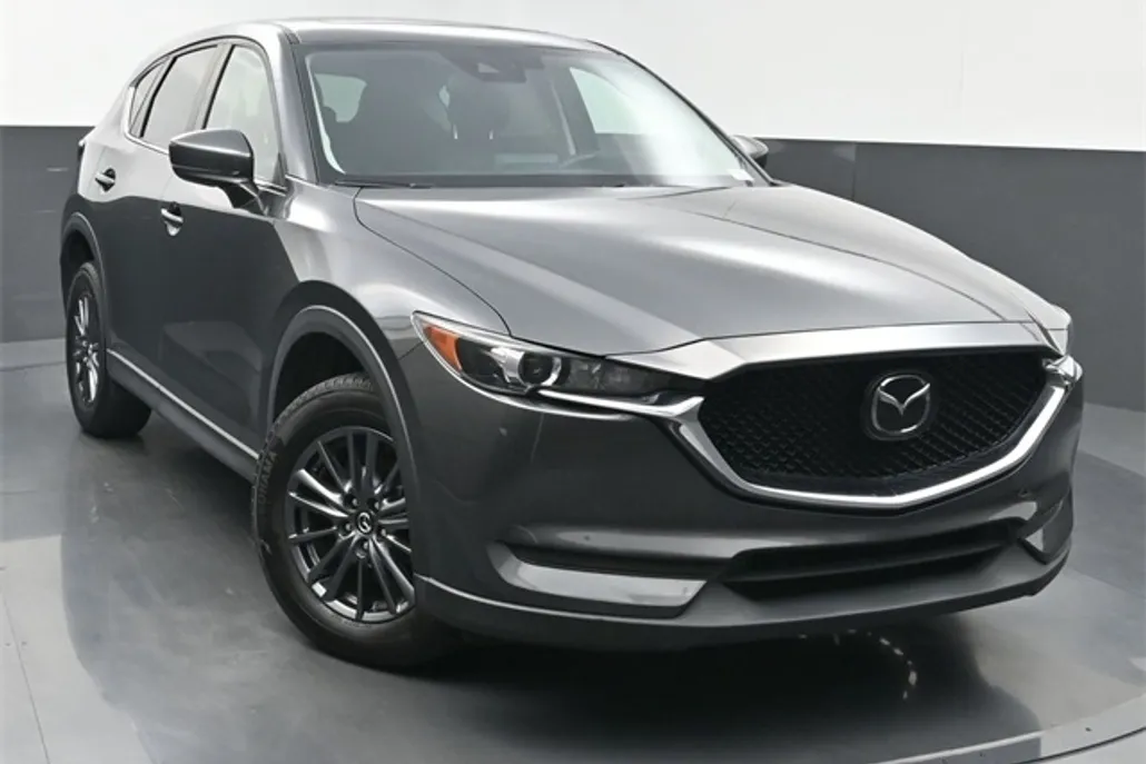 2019 Mazda CX-5 Touring photo 1