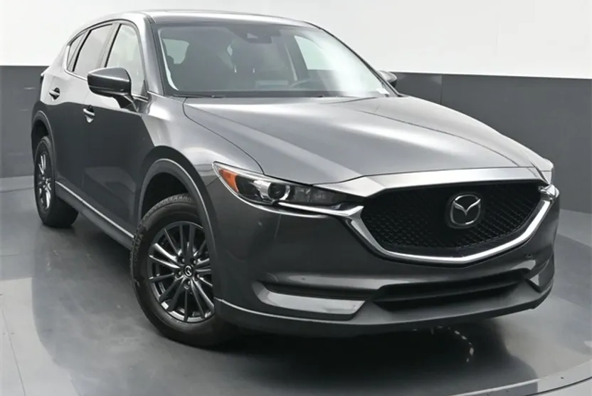 2019 Mazda CX-5 Touring photo 1
