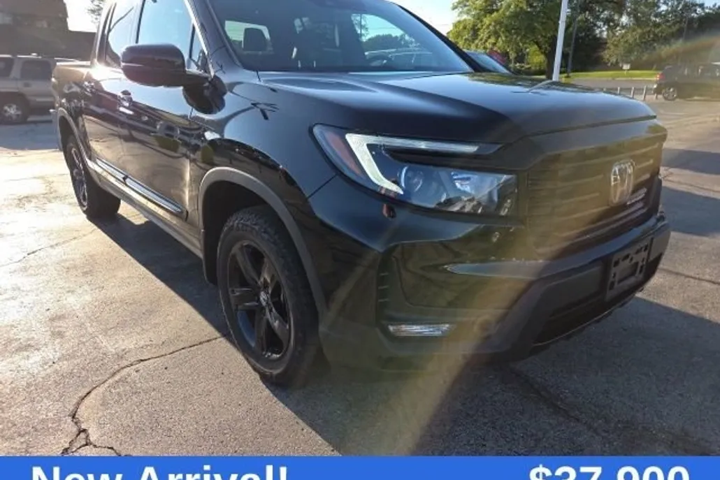 2023 Honda Ridgeline Black Edition photo 1