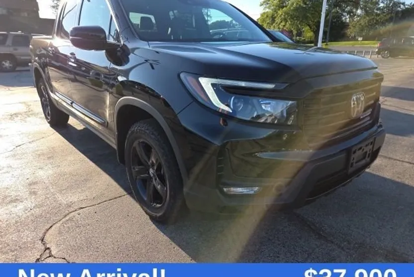 2023 Honda Ridgeline Black Edition photo 1