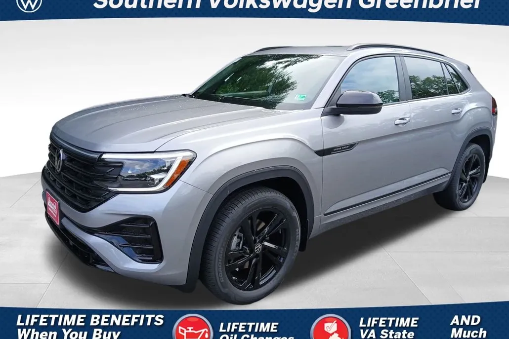 2026 Volkswagen Atlas Cross Sport SEL R-Line photo 1