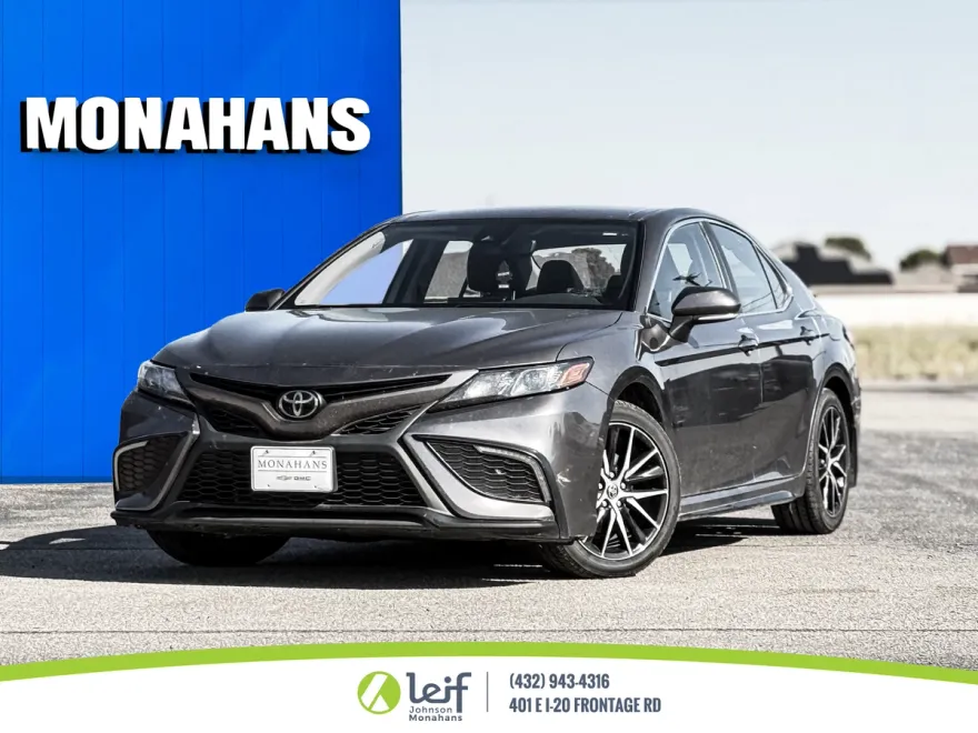2023 Toyota Camry SE Nightshade Edition photo 1