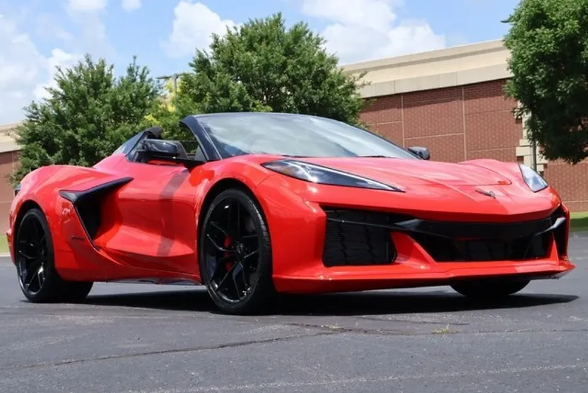 2025 Chevrolet Corvette Z06 3LZ photo 1