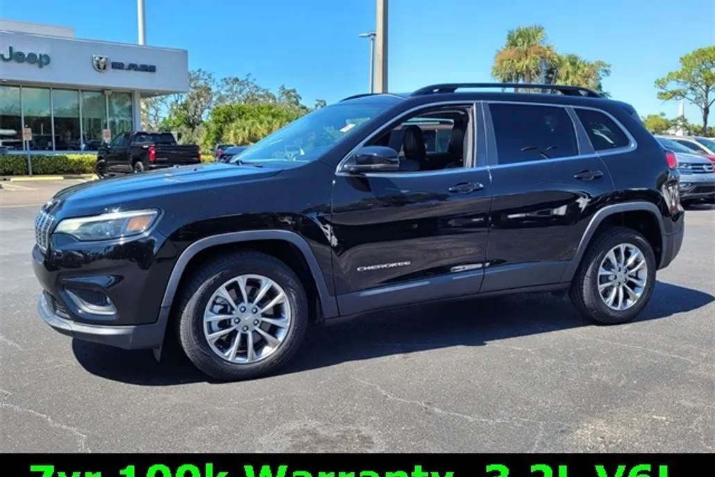 2022 Jeep Cherokee Latitude Lux photo 1