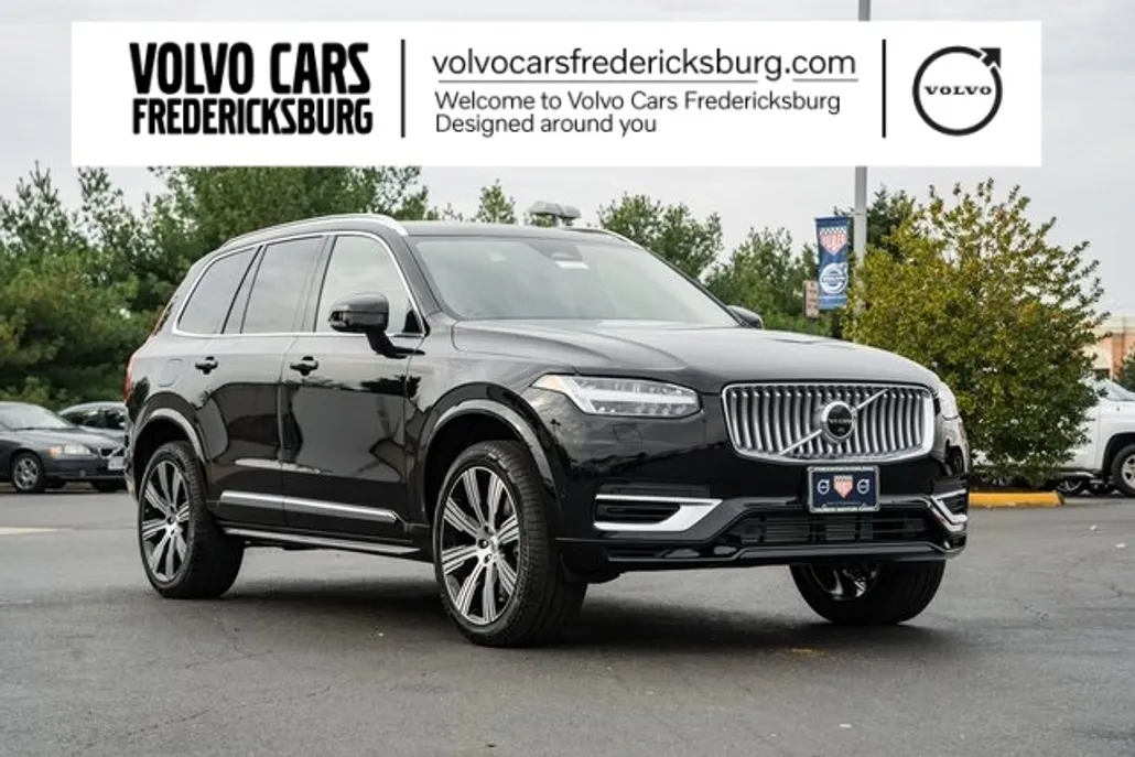 2025 Volvo XC90 T8 Plus photo 1