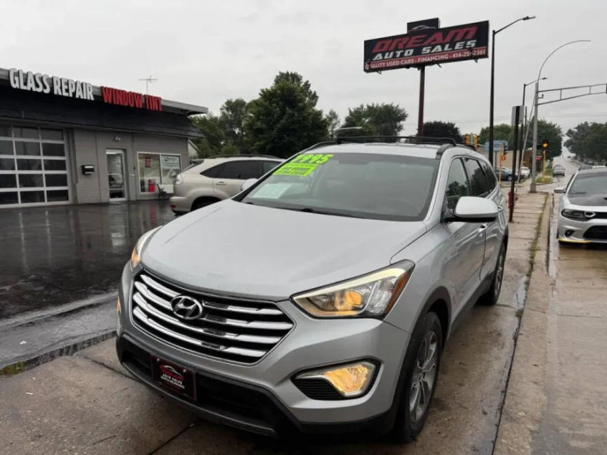 2013 Hyundai Santa Fe GLS photo 1