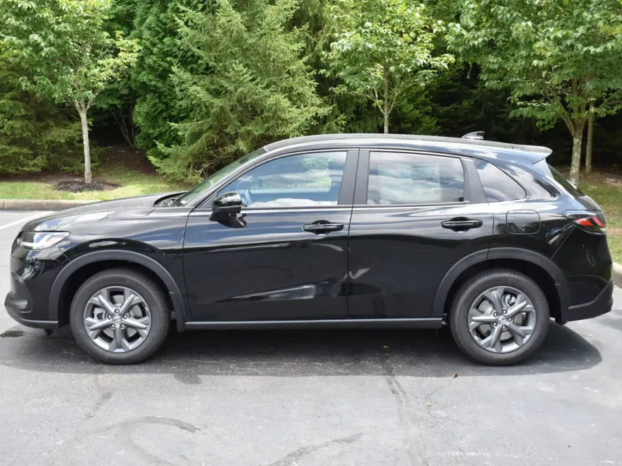 2026 Honda HR-V LX photo 1