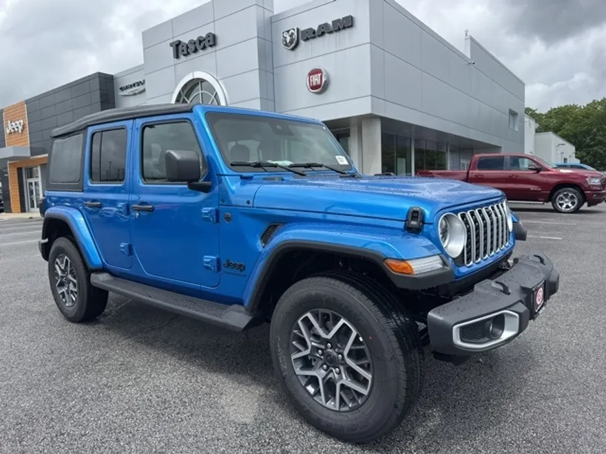 2025 Jeep Wrangler Sahara photo 1