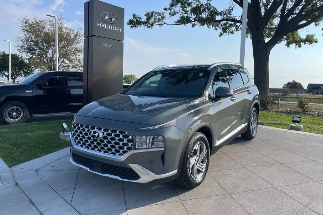 2022 Hyundai Santa Fe SEL Premium photo 1