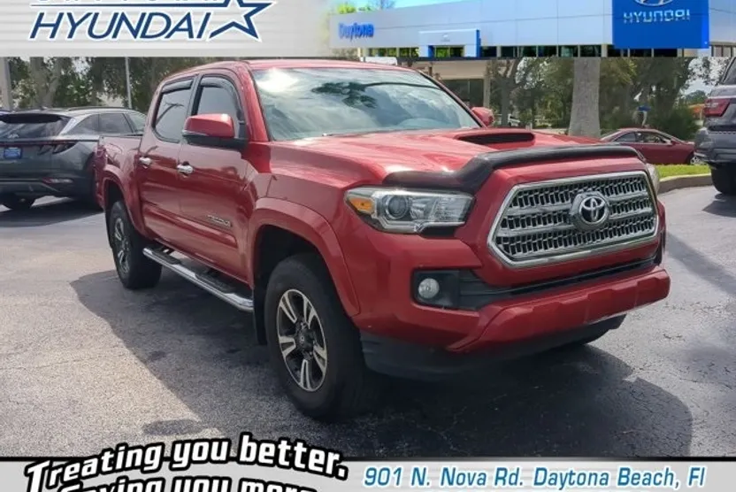 2017 Toyota Tacoma SR5 TRD Sport photo 1