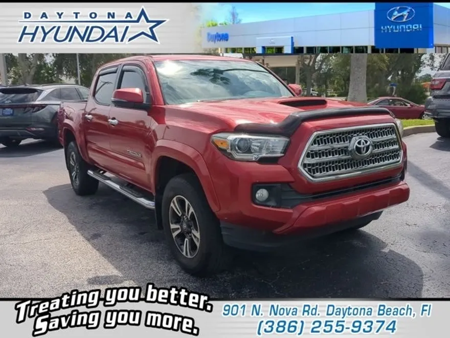 2017 Toyota Tacoma SR5 TRD Sport photo 1