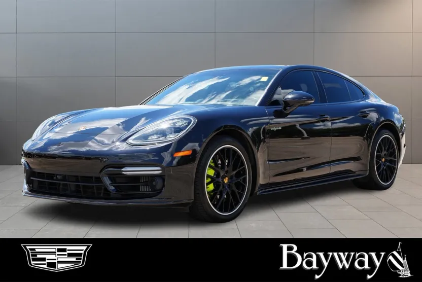 2023 Porsche Panamera 4S E-Hybrid photo 1
