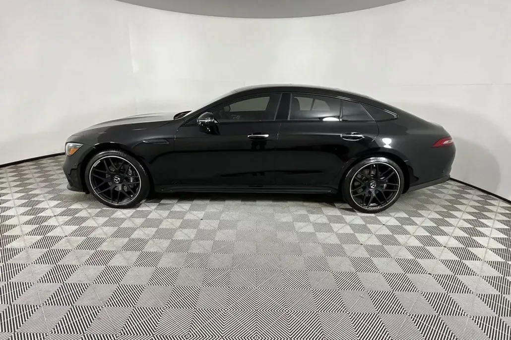 2020 Mercedes Benz AMG GT photo 1