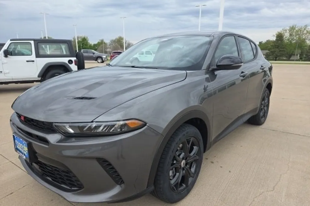 2025 Dodge Hornet GT photo 1