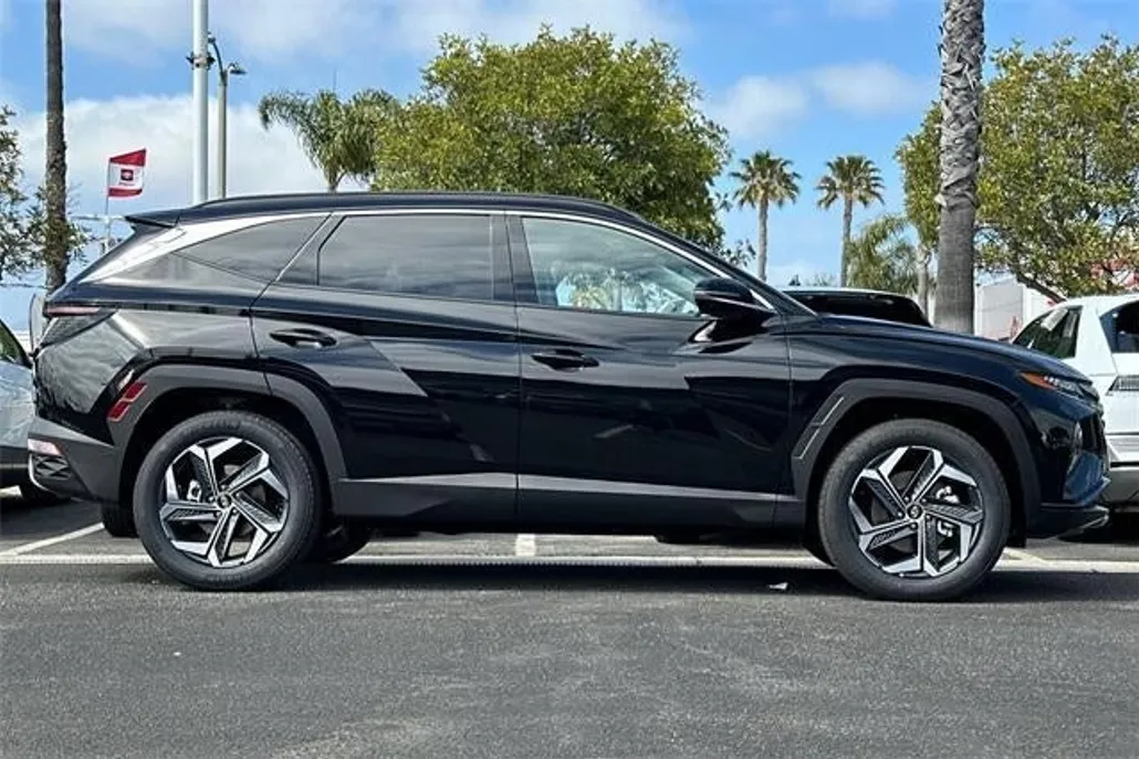 2024 Hyundai Tucson Hybrid Limited photo 1