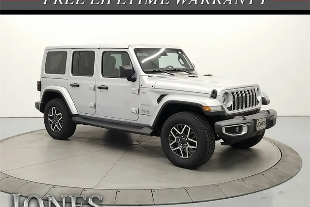 2024 Jeep Wrangler Sahara photo 1